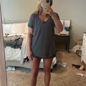 Lululemon T shirt